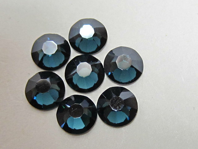 72 pcs. 20ss MONTANA MYSTIQUE (maxima) FLATBACK PRECIOSA Rhinestones